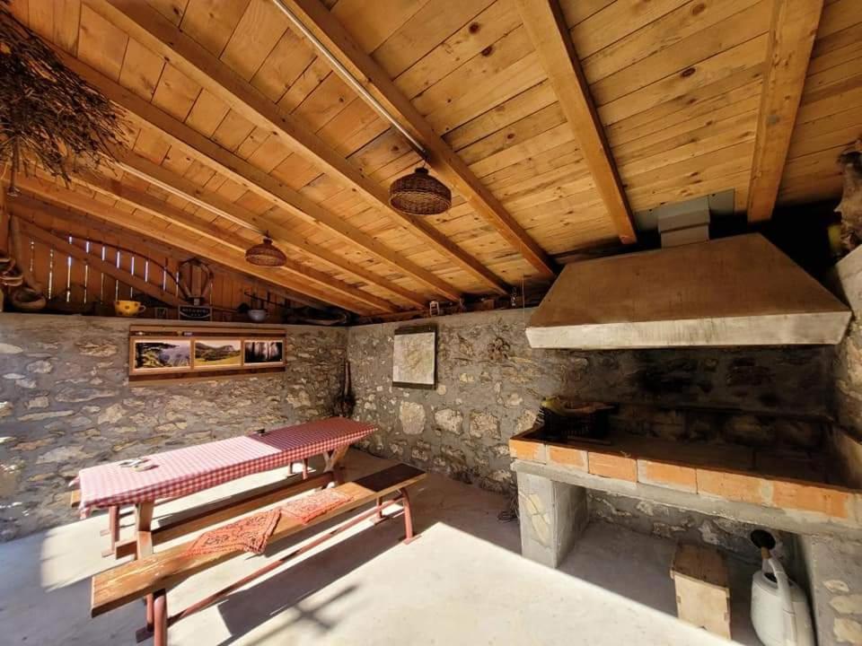 Etno Guest House Lalovic Tjentiste Exterior photo